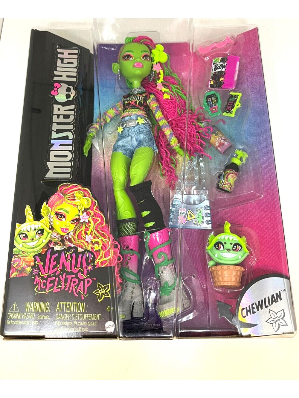 Monster High Venus McFlytrap with Chewlian Pet BRAND NEW IN ORIGINAL PACKAGING
